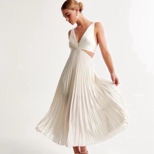Abercrombie & Fitch Cream Pleated Dress